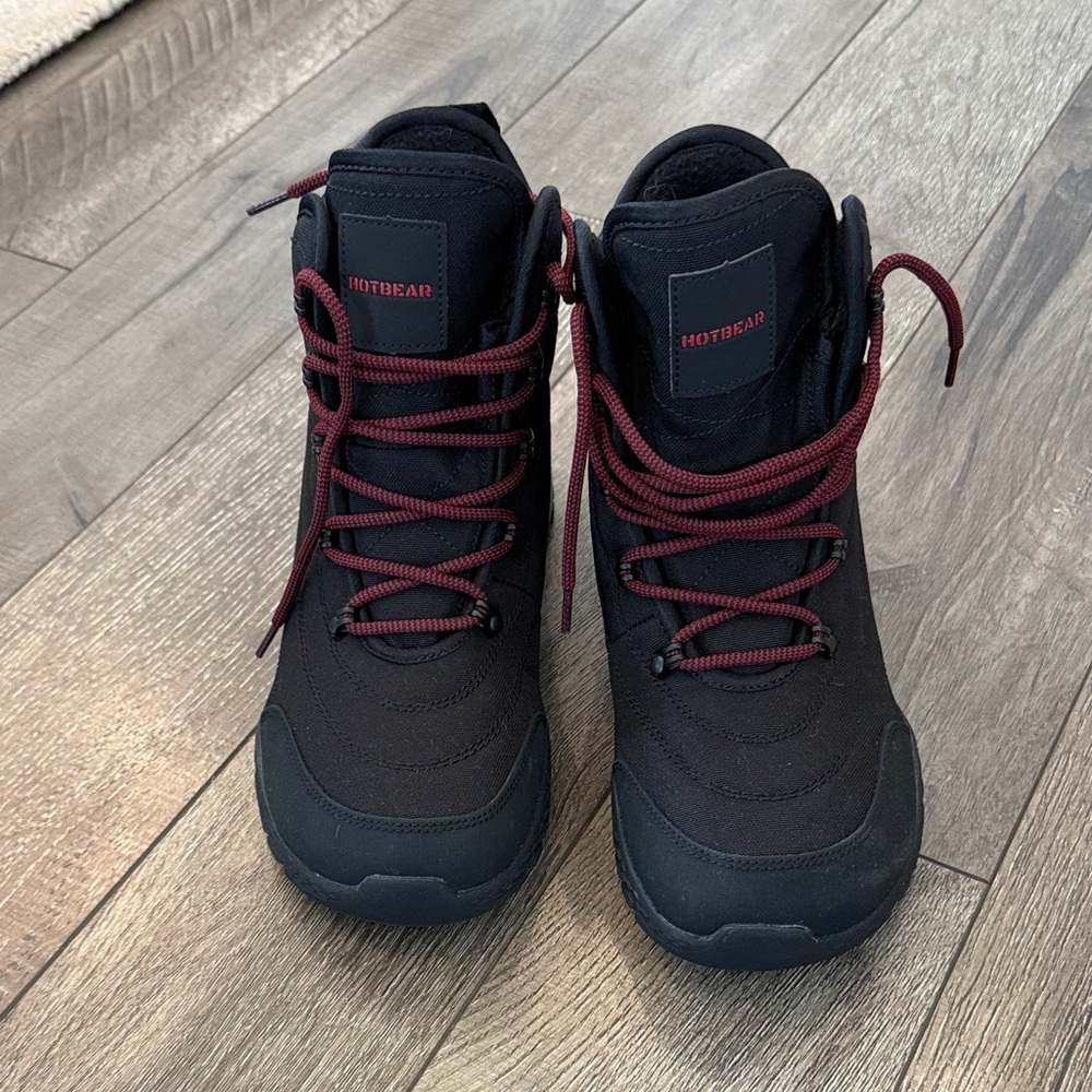 Black Outdoor Boots with Burgundy Laces